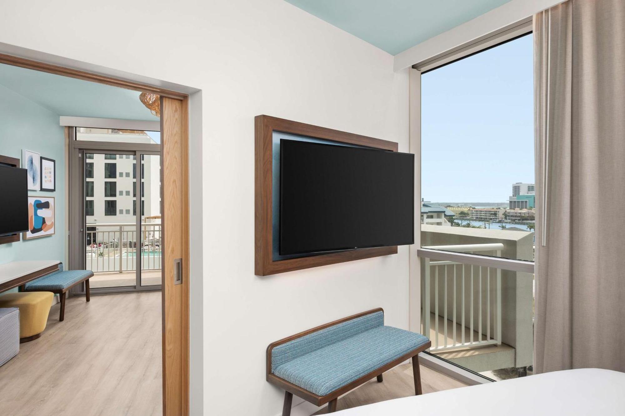 The Hiatus Clearwater Beach, Curio Collection By Hilton Luaran gambar