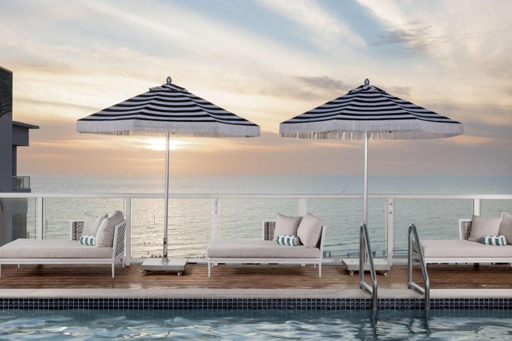 The Hiatus Clearwater Beach, Curio Collection By Hilton Luaran gambar